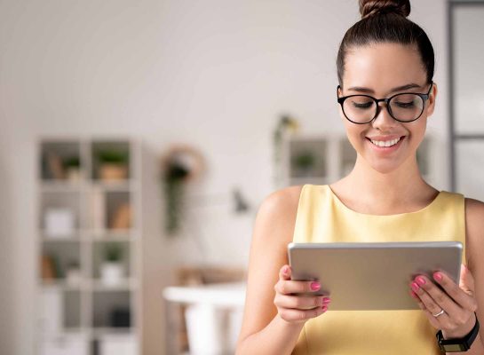 6 reasons to use Smart CRM software for customer relationship management